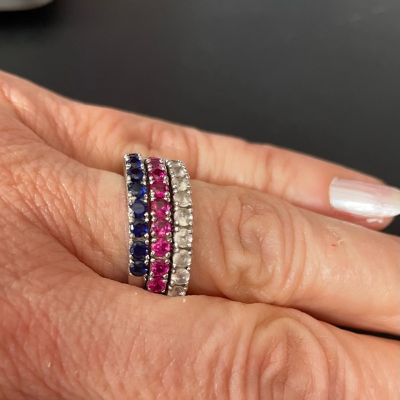 3 stackable rings. - Picture 8 of 8